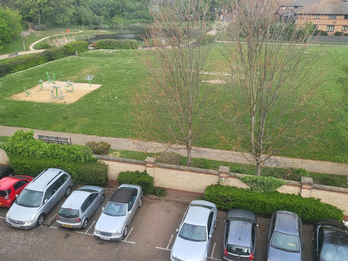 Spacious Neat Penthouse With Great View In Appartement Londres